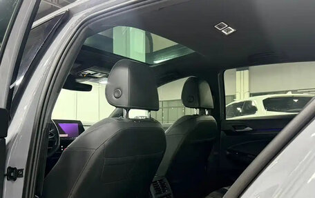 Volkswagen Golf VIII, 2021 год, 1 500 000 рублей, 11 фотография