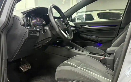 Volkswagen Golf VIII, 2021 год, 1 500 000 рублей, 9 фотография