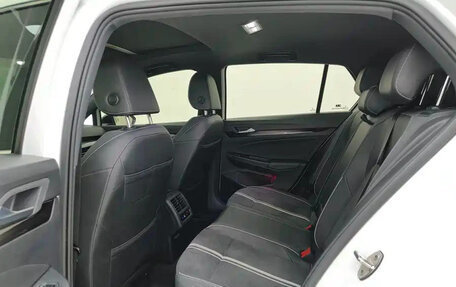 Volkswagen Golf VIII, 2022 год, 1 500 000 рублей, 12 фотография