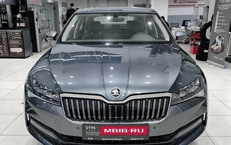 Skoda Superb III рестайлинг, 2021 год, 2 650 000 рублей, 2 фотография