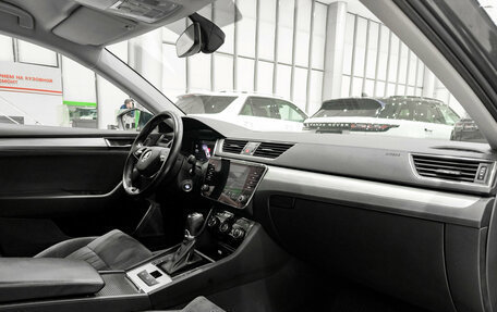 Skoda Superb III рестайлинг, 2021 год, 2 650 000 рублей, 13 фотография