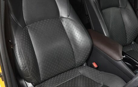 Toyota C-HR I рестайлинг, 2017 год, 2 277 000 рублей, 10 фотография