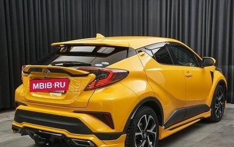 Toyota C-HR I рестайлинг, 2017 год, 2 277 000 рублей, 4 фотография