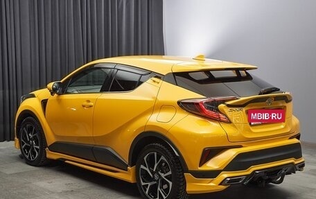 Toyota C-HR I рестайлинг, 2017 год, 2 277 000 рублей, 6 фотография