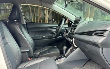 Toyota Yaris XP150 рестайлинг, 2022 год, 1 245 007 рублей, 23 фотография