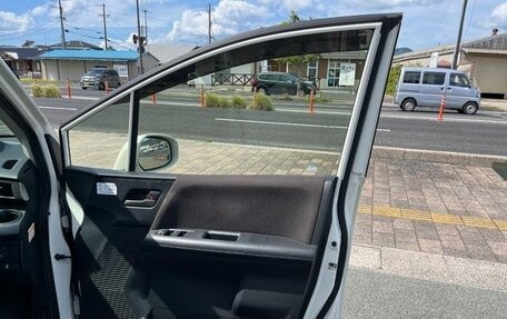 Honda Freed I, 2013 год, 786 000 рублей, 22 фотография