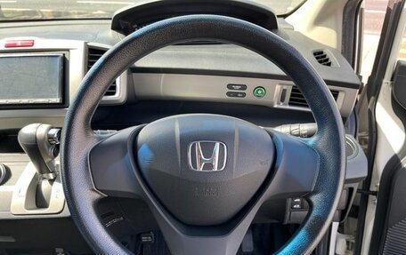 Honda Freed I, 2013 год, 786 000 рублей, 14 фотография