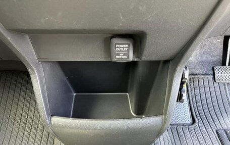 Honda Freed I, 2013 год, 786 000 рублей, 18 фотография