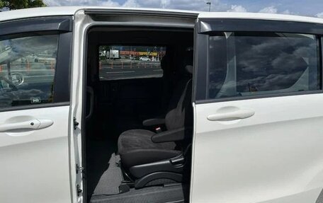 Honda Freed I, 2013 год, 786 000 рублей, 35 фотография