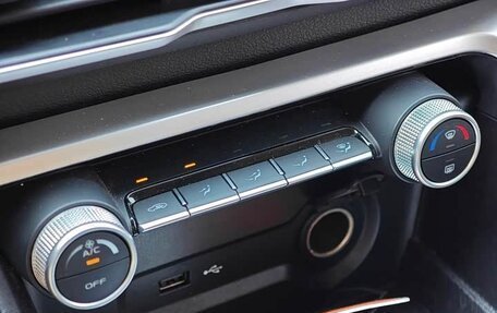 Geely Coolray I, 2022 год, 1 230 003 рублей, 18 фотография