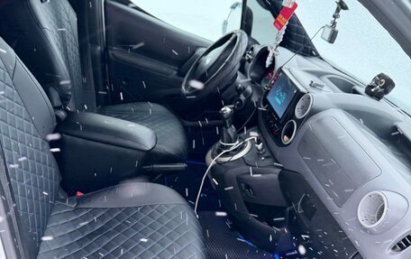 Peugeot Partner II рестайлинг 2, 2011 год, 550 000 рублей, 4 фотография