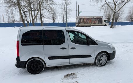 Peugeot Partner II рестайлинг 2, 2011 год, 550 000 рублей, 8 фотография