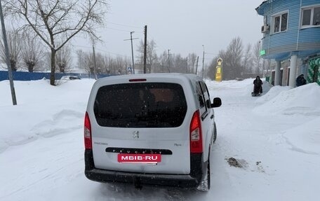 Peugeot Partner II рестайлинг 2, 2011 год, 550 000 рублей, 6 фотография