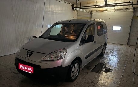 Peugeot Partner II рестайлинг 2, 2011 год, 550 000 рублей, 15 фотография