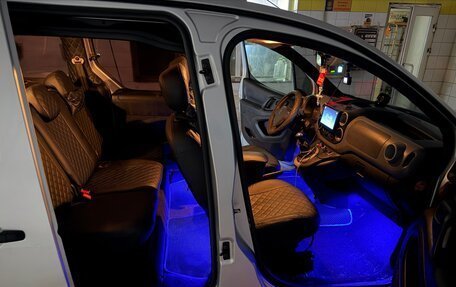 Peugeot Partner II рестайлинг 2, 2011 год, 550 000 рублей, 21 фотография