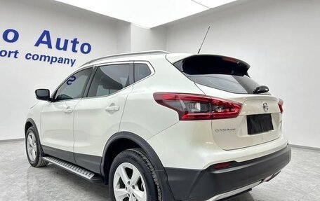 Nissan Qashqai, 2022 год, 1 750 000 рублей, 4 фотография