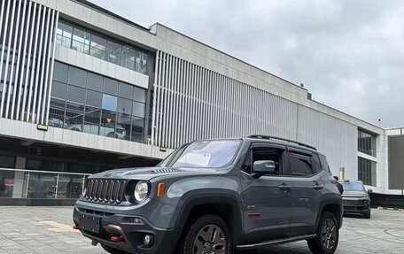 Jeep Renegade I рестайлинг, 2017 год, 1 750 000 рублей, 1 фотография