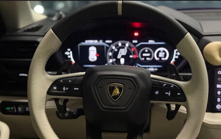 Lamborghini Urus I, 2025 год, 35 000 000 рублей, 7 фотография