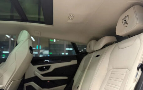 Lamborghini Urus I, 2025 год, 35 000 000 рублей, 15 фотография