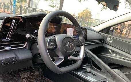 Hyundai Elantra, 2022 год, 1 370 000 рублей, 9 фотография