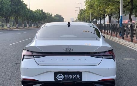 Hyundai Elantra, 2022 год, 1 370 000 рублей, 5 фотография