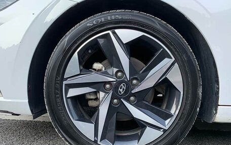 Hyundai Elantra, 2022 год, 1 370 000 рублей, 13 фотография