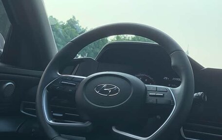 Hyundai Elantra, 2022 год, 1 370 000 рублей, 12 фотография