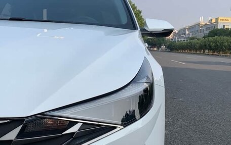 Hyundai Elantra, 2022 год, 1 370 000 рублей, 14 фотография