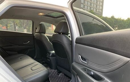 Hyundai Elantra, 2022 год, 1 370 000 рублей, 29 фотография