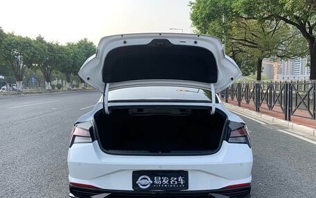 Hyundai Elantra, 2022 год, 1 370 000 рублей, 19 фотография