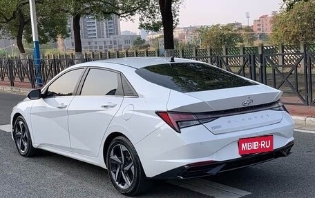 Hyundai Elantra, 2022 год, 1 370 000 рублей, 6 фотография