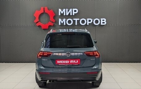 Volkswagen Tiguan II, 2019 год, 2 800 000 рублей, 6 фотография
