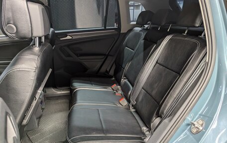 Volkswagen Tiguan II, 2019 год, 2 800 000 рублей, 16 фотография