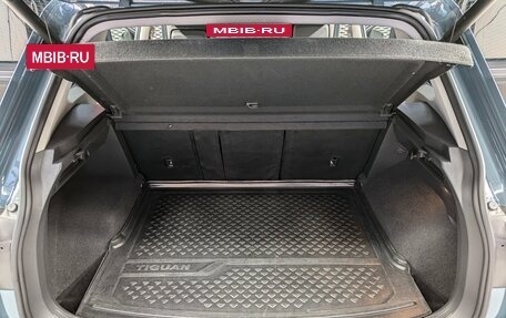 Volkswagen Tiguan II, 2019 год, 2 800 000 рублей, 12 фотография