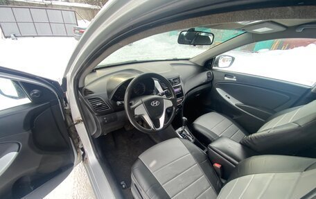 Hyundai Solaris II рестайлинг, 2011 год, 530 000 рублей, 5 фотография