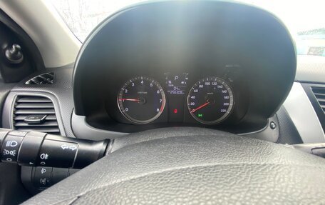 Hyundai Solaris II рестайлинг, 2011 год, 530 000 рублей, 8 фотография