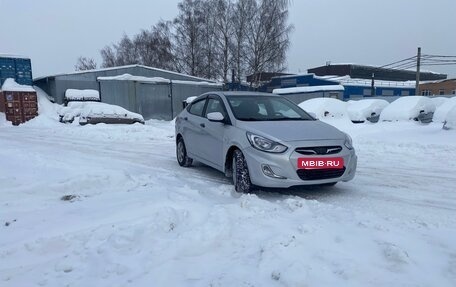 Hyundai Solaris II рестайлинг, 2011 год, 530 000 рублей, 2 фотография