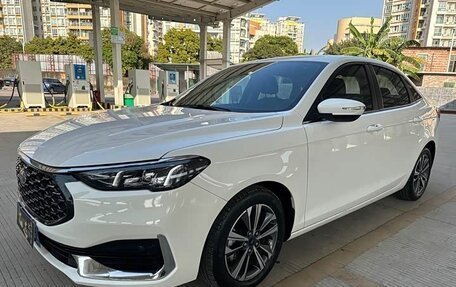 Ford Escort, 2022 год, 1 156 125 рублей, 4 фотография