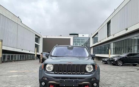 Jeep Renegade I рестайлинг, 2017 год, 1 750 000 рублей, 2 фотография