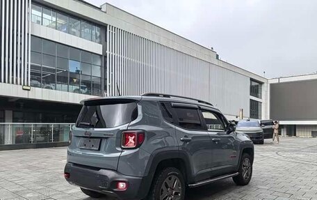 Jeep Renegade I рестайлинг, 2017 год, 1 750 000 рублей, 4 фотография