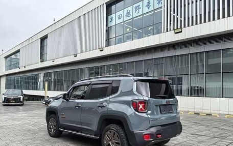 Jeep Renegade I рестайлинг, 2017 год, 1 750 000 рублей, 6 фотография