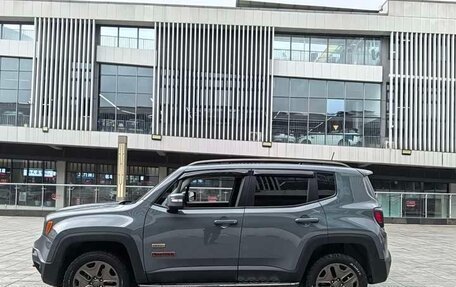 Jeep Renegade I рестайлинг, 2017 год, 1 750 000 рублей, 7 фотография