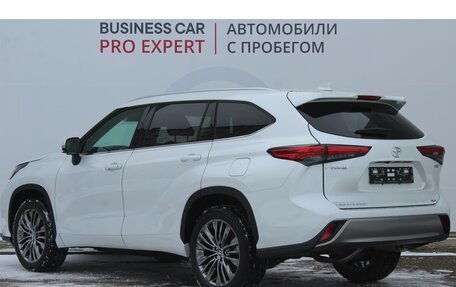 Toyota Highlander, 2025 год, 5 930 000 рублей, 6 фотография