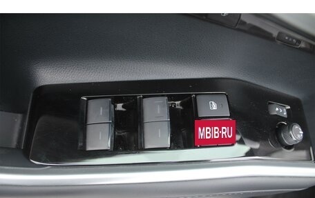 Toyota Highlander, 2025 год, 5 930 000 рублей, 24 фотография