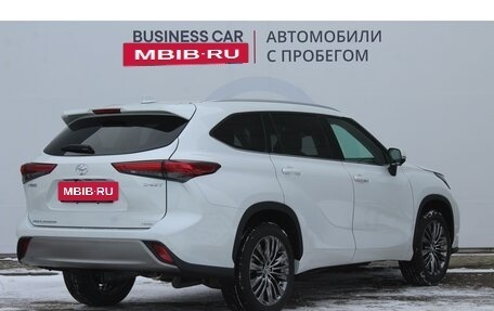 Toyota Highlander, 2025 год, 5 930 000 рублей, 7 фотография