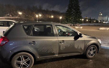 KIA cee'd I рестайлинг, 2010 год, 660 000 рублей, 3 фотография