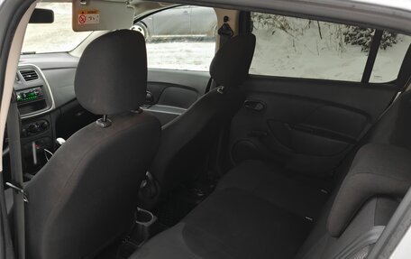 Renault Sandero II рестайлинг, 2021 год, 895 000 рублей, 15 фотография