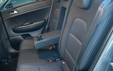 KIA Sportage IV рестайлинг, 2020 год, 2 320 000 рублей, 22 фотография