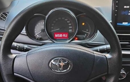 Toyota Yaris XP150 рестайлинг, 2021 год, 1 370 000 рублей, 10 фотография