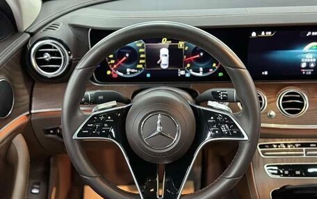 Mercedes-Benz E-Класс, 2023 год, 7 135 000 рублей, 13 фотография